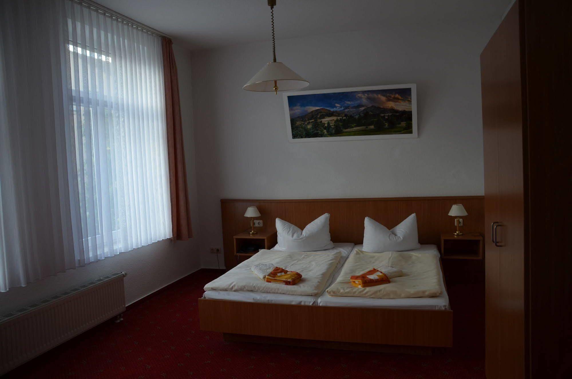 Hotel Am Brauhaus Waren  Exterior photo